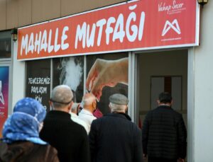 Mersin’de ‘Mahalle Mutfakları’ hafta sonunda da hizmet verecek