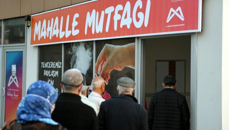 Mersin’de ‘Mahalle Mutfakları’ hafta sonunda da hizmet verecek