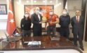 Kaymakam Kalkan’dan milli sporcuya plaket