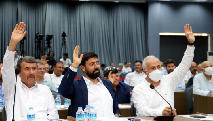 Gültak: “Hiç kimse devletin temelleri ile oynamaya kalkmasın”