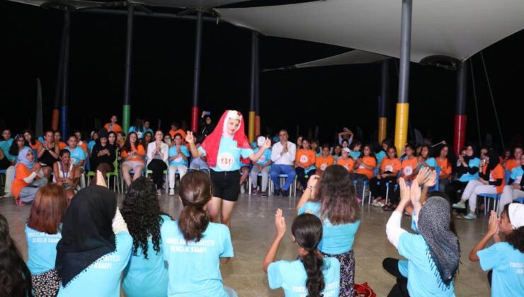 Toroslar Belediyenin gençlik kampı dolu dolu geçti