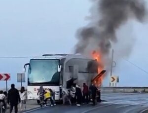 Mersin’de yolcu otobüsü alev alev yandı