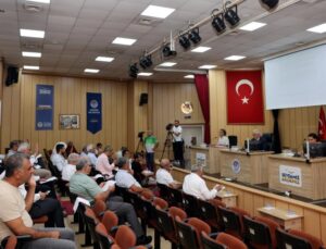 Akdeniz Belediye Meclisinde Kur’an kursu tartışması