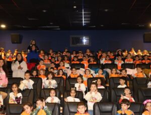 Toroslar’da anaokulu öğrencileri sinema ile buluştu