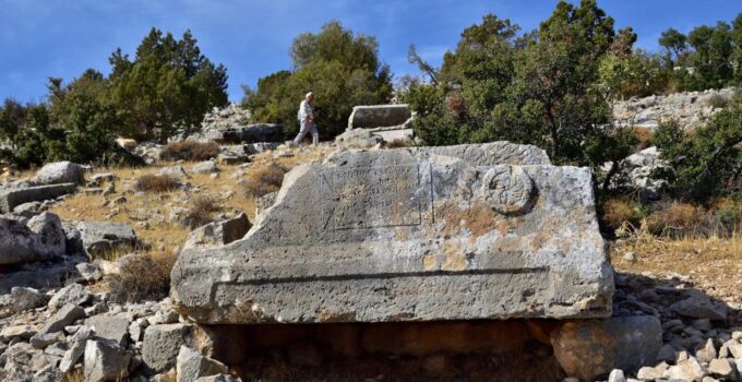 Roma dönemine ait Sinobiç kalıntıları ilgi bekliyor